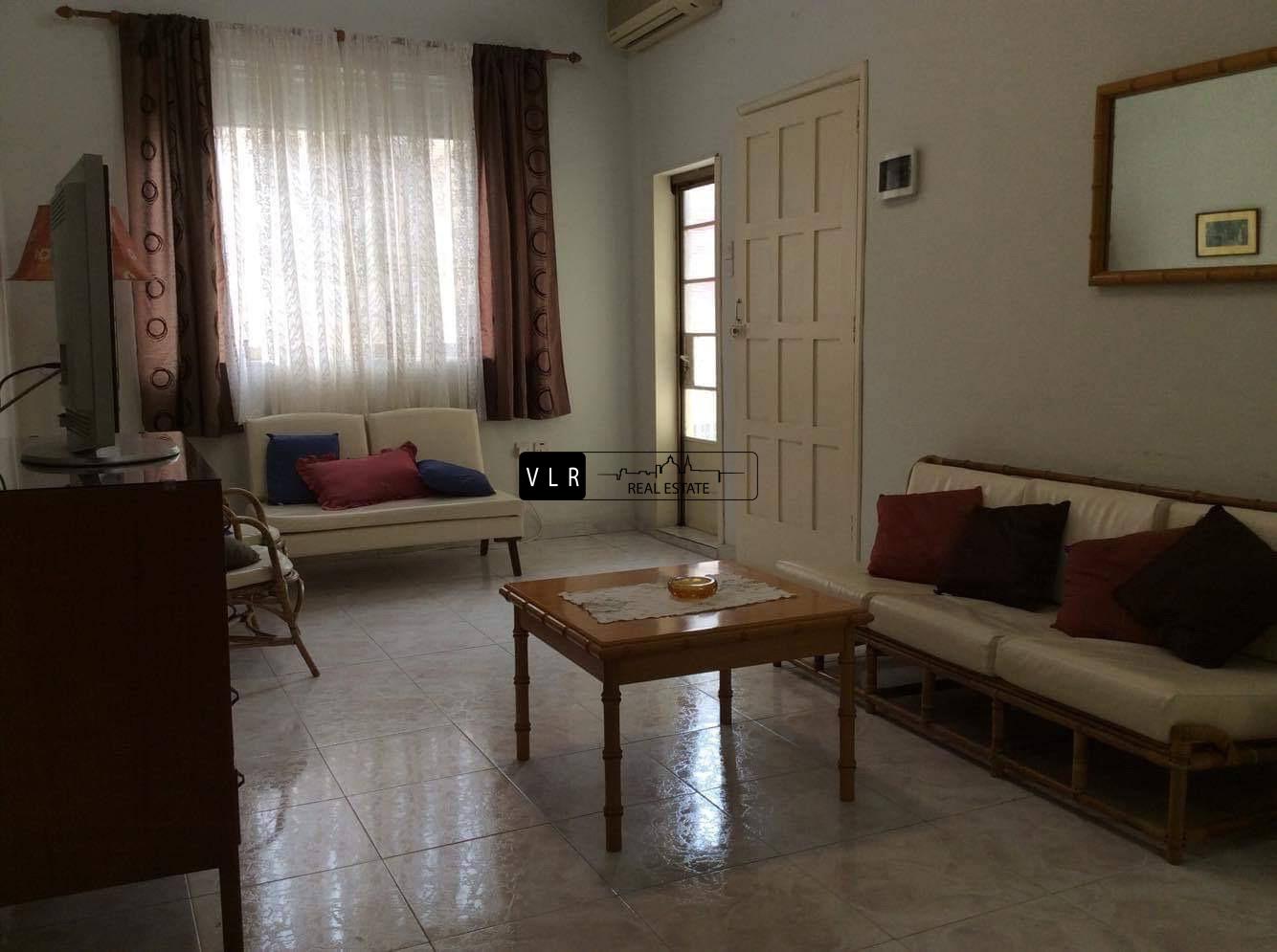 First floor apartment in the old part of St Paul’s