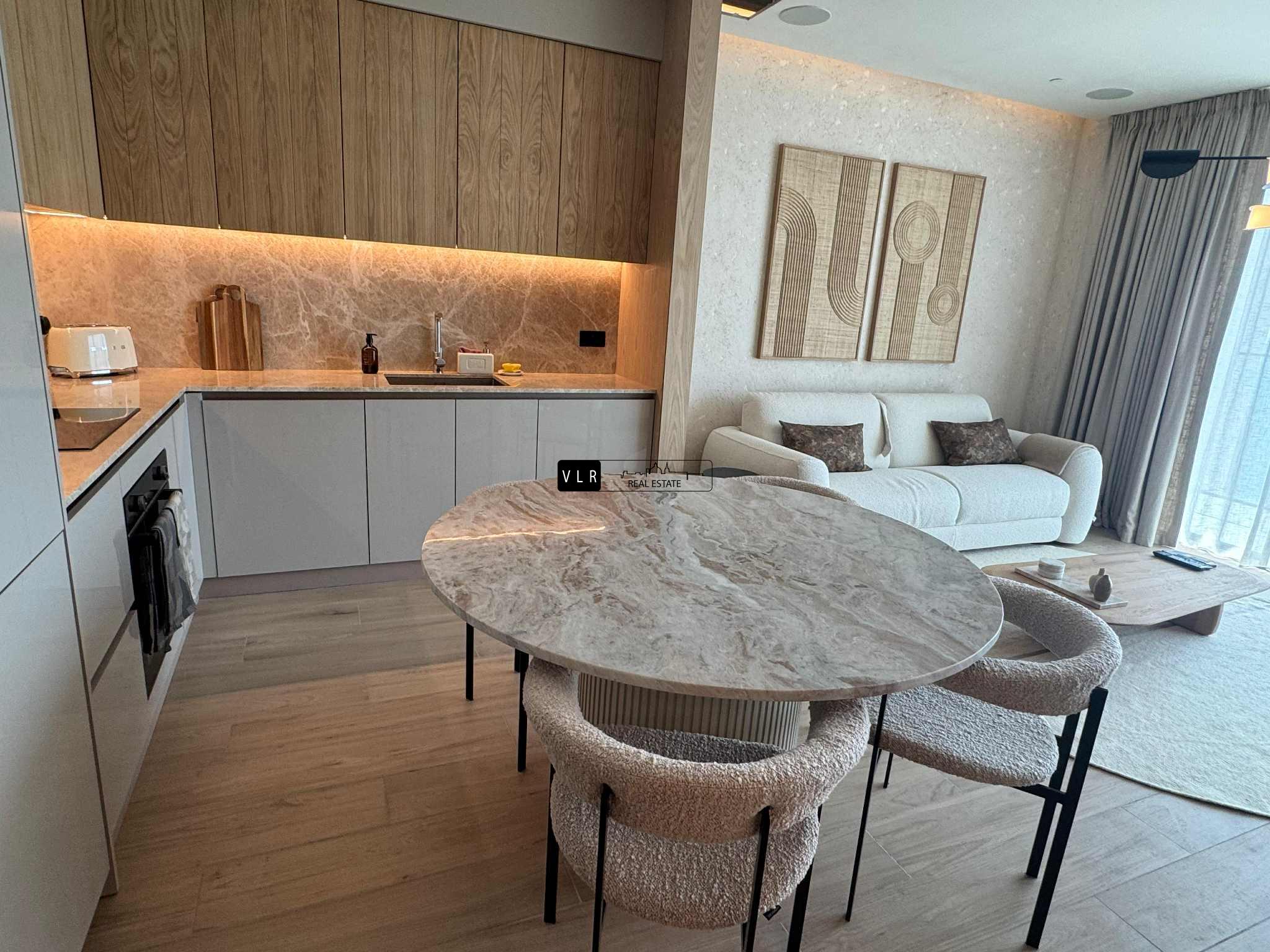 Mercury towers 29 th floor Apartment.