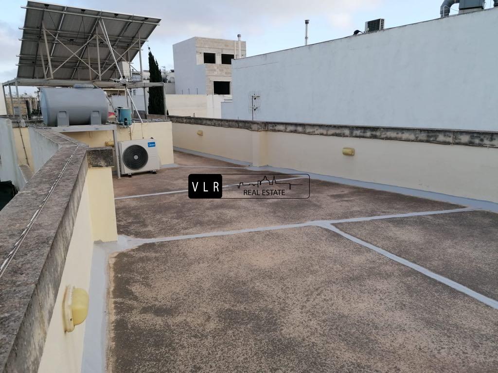 SIGGIEWI :Solitary Duplex Maisonette