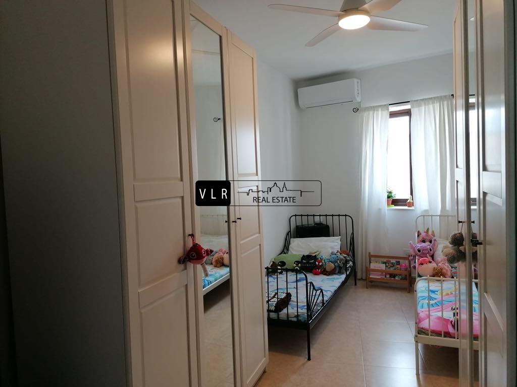 SIGGIEWI :Solitary Duplex Maisonette