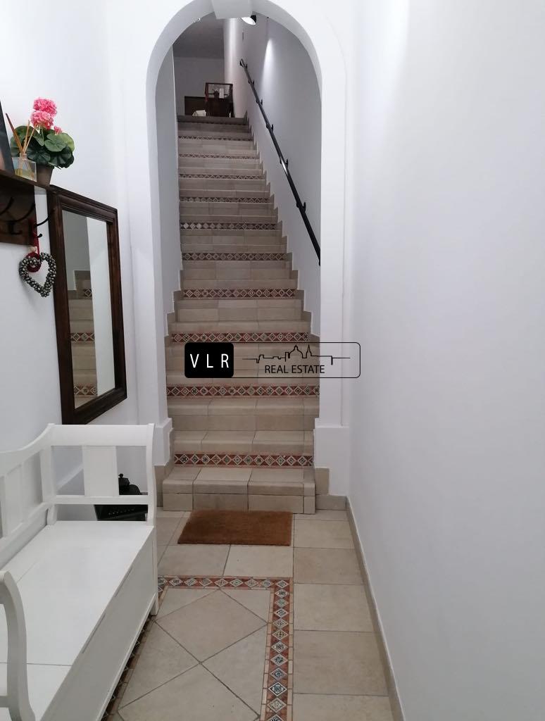 SIGGIEWI :Solitary Duplex Maisonette